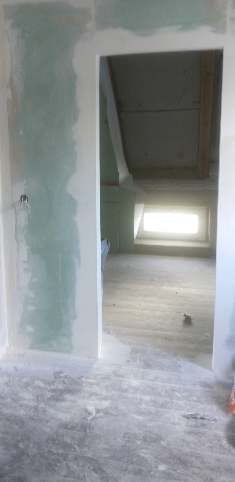 Türausschnitte und Ecken Türausschnitte und Ecken